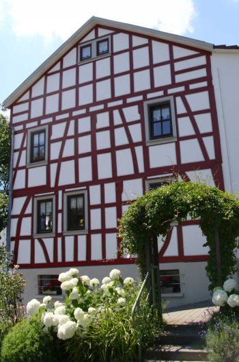 Gasthof "zum schönsten Wiesengrunde" im Winter